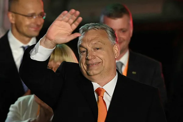 6li-ittifak-macaristandaki-secimde-sandiga-gomuldu-1649128464520.jpg Victor Orban'dan tarihe geçen konuşma! 6’lı ittifak Macaristan’daki seçimde sandığa gömüldü