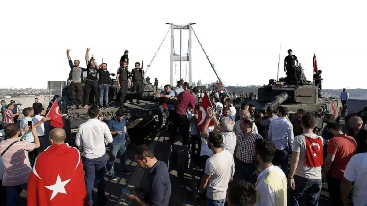İstanbul 2 Nolu Barosu'ndan 15 Temmuz için anma yürüyüşü: Halkın yazdığı demokrasi destanına anlamlı destek!
