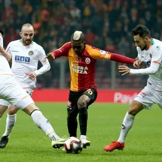 Galatasaray'da kalmak istiyorum