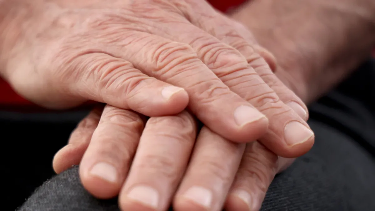 Ani konuşma bozukluğu ve kol güçsüzlüğüyle kendini gösteriyor! İnmenin sessiz sinyalleri Ani konuşma bozukluğu ve kol güçsüzlüğüyle kendini gösteriyor! İnmenin sessiz sinyalleri