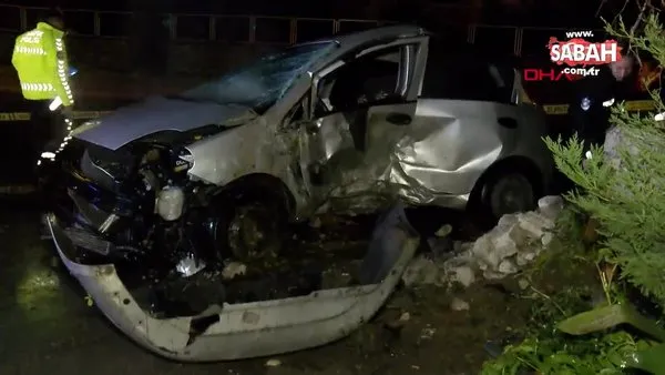 Pendik'te otomobil evin bahçe duvarına çarptı: 2 yaralı | Video