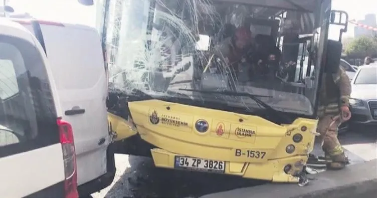 İETT otobüslerinden bir günde iki kaza