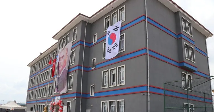 Kore Cumhuriyeti’nce yaptırılan sağlık merkezi ve okulun açılışı yapıldı