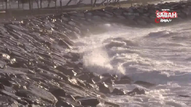 Meteoroloji uyarmıştı! İstanbul'da lodos etkili oluyor | Video