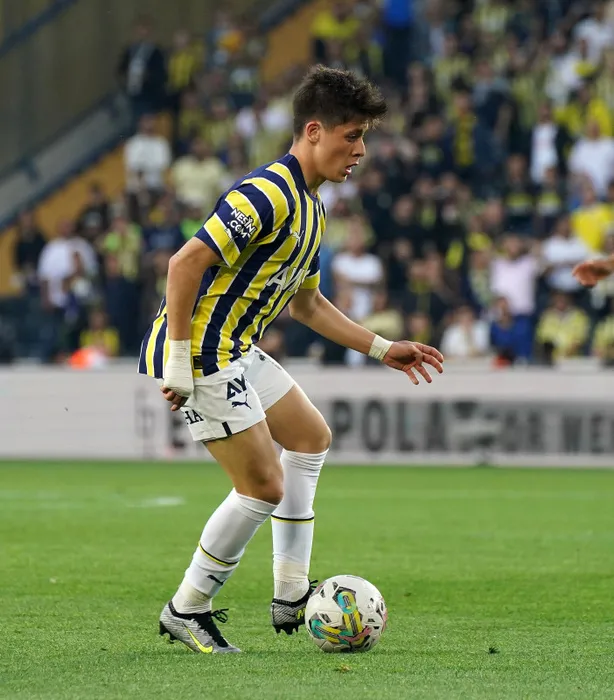 Son dakika Fenerbahçe haberi: Dünya devi Arda Güler'i resmen açıkladı! Fenerbahçe taraftarını kahreden haber...