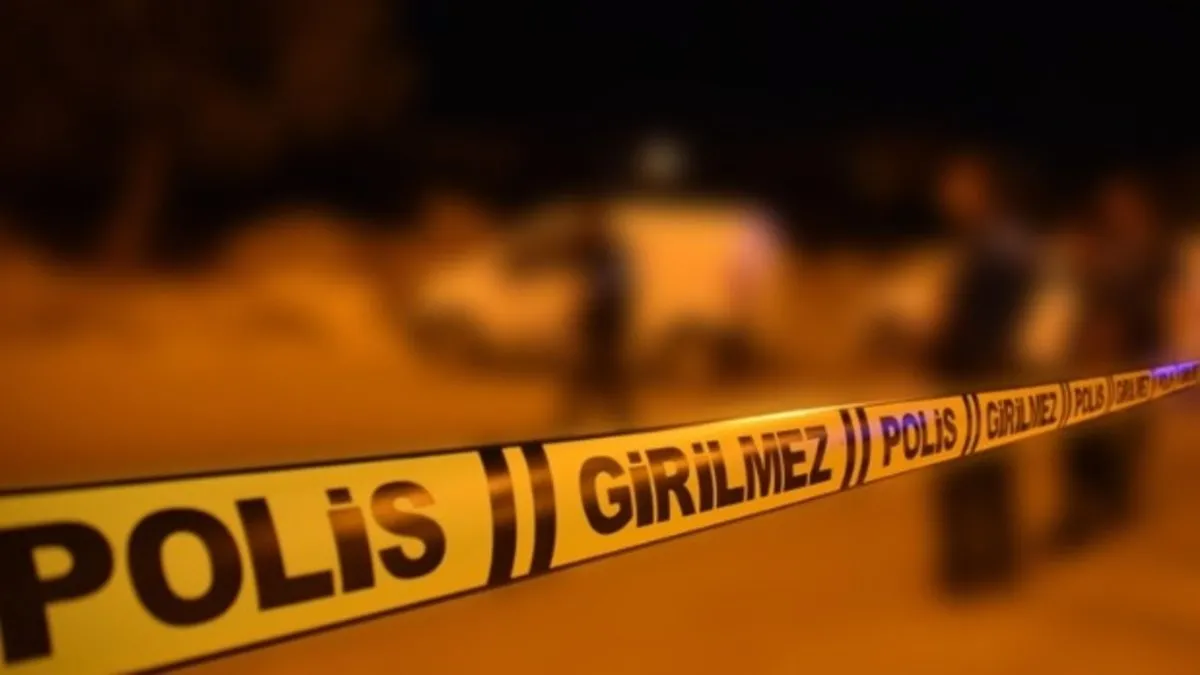 Son Dakika | Siirt'te aile vahşeti: Amcası ve yengesini katletti! Annesi ile birlikte 3 kişiyi de yaraladı! Son Dakika | Siirt'te aile vahşeti: Amcası ve yengesini katletti! Annesi ile birlikte 3 kişiyi de yaraladı!