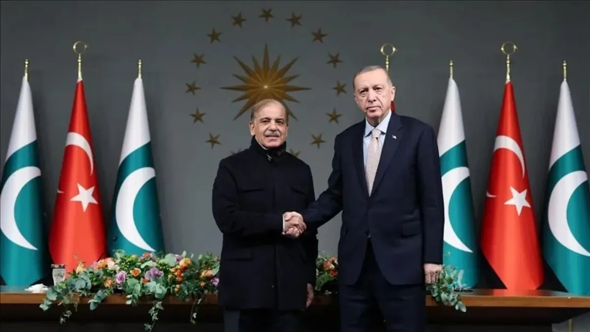 Pakistan Başbakanı Şerif Türkiye’de! Başkan Erdoğan ile Şerif görüşmesi başladı: Ticari anlaşmalar ve yatırımlar masada Pakistan Başbakanı Şerif Türkiye’de! Başkan Erdoğan ile Şerif görüşmesi başladı: Ticari anlaşmalar ve yatırımlar masada