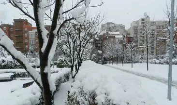 Kosova’da ilkbaharda kar sürprizi