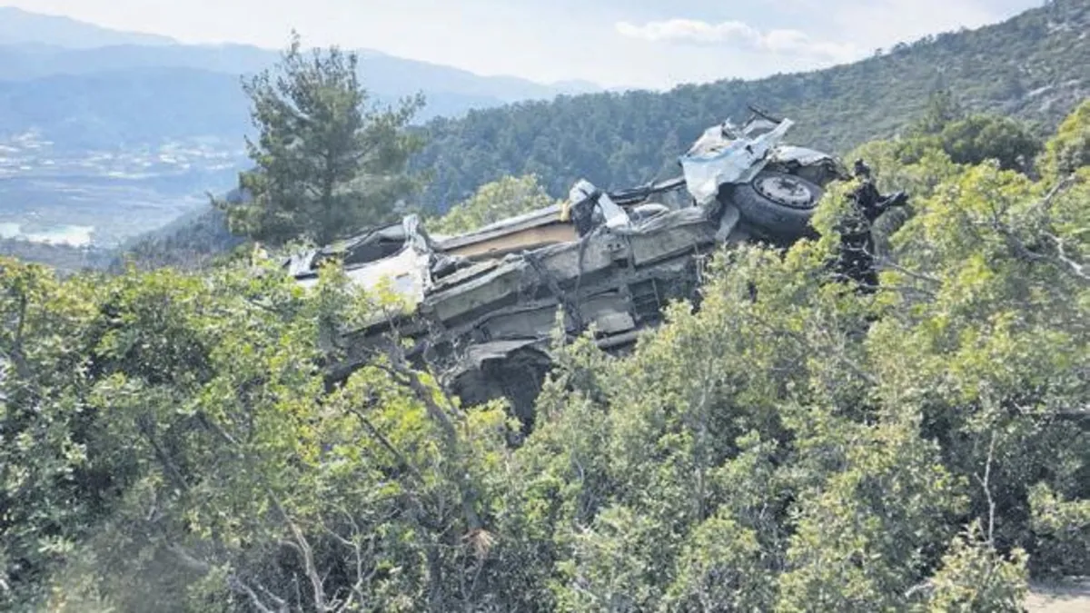 Mersin’de feci kaza 3 ölü 14 yaralı