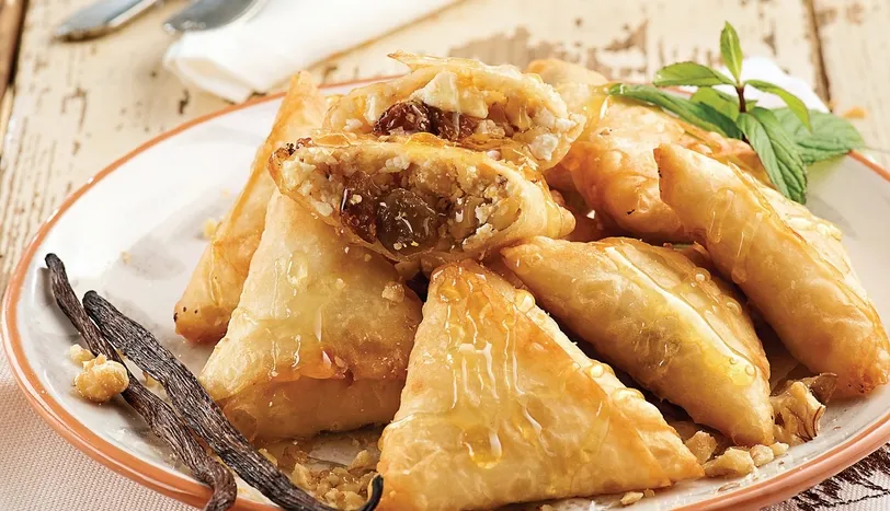 Ballı börek Tarifi BöreklerÇörekler ve Poğaçalar Sofra