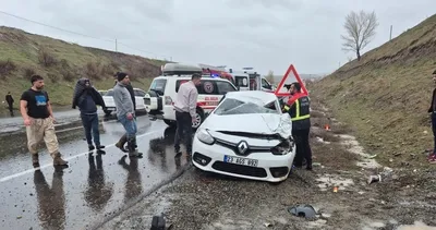 Bingöl’de otomobil devrildi: 3 yaralı
