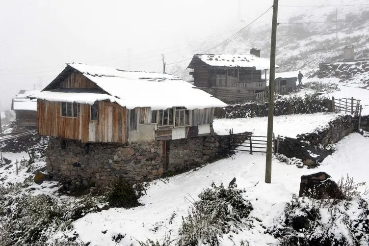Ardahan’da şiddetli kar yağışı