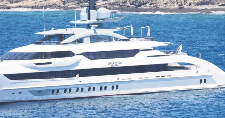 Galactica demir attı