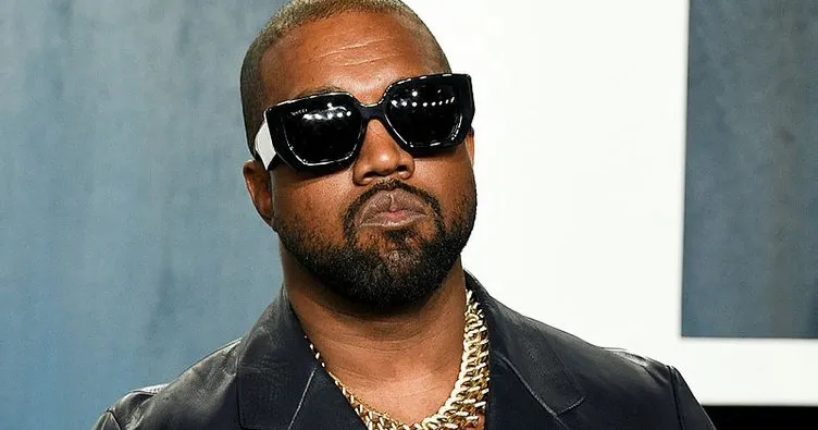 Kanye West ismini değiştirdi!