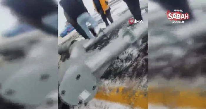 Ağrı’da yolcu otobüsüyle kamyonet çarpıştı: 11 yaralı | Video