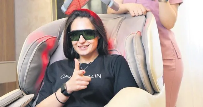 Dökülen saçlara sihirli dokunuş: Lazer, vitamin kokteyli ve saç aşısı