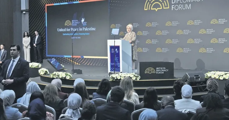 Filistin’de çocuklar için umut ışığı olalım