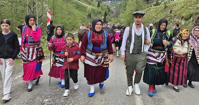 Yaylaya horonlu göç