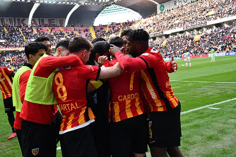 Kayserispor farkı açıyor! Küme düşme hattından uzaklaşıyor