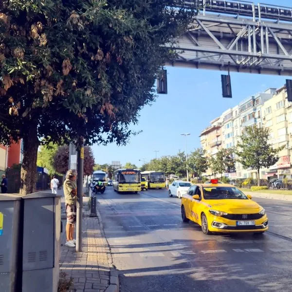 İETT Otobüsü Arızalandı