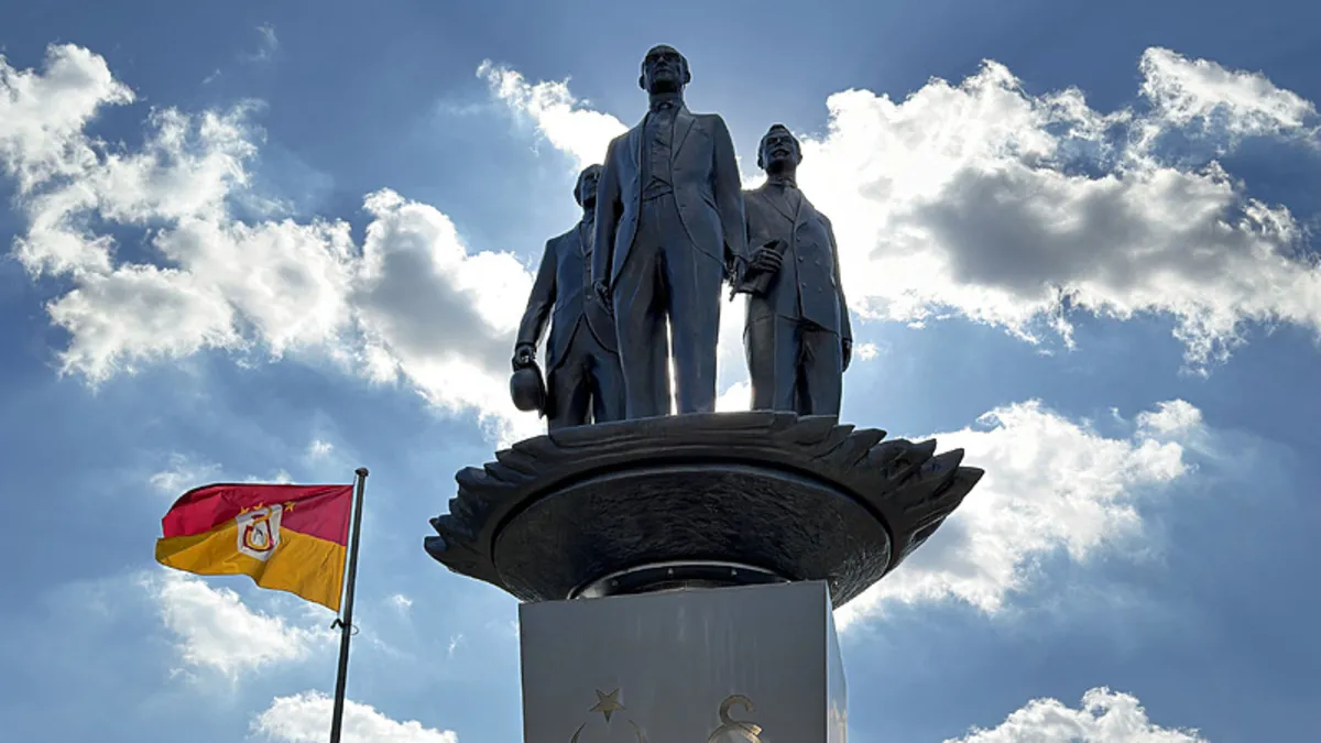 Galatasaray’da anıt açılışı yapıldı! – Son Dakika Spor Haberleri Galatasaray’da anıt açılışı yapıldı! – Son Dakika Spor Haberleri