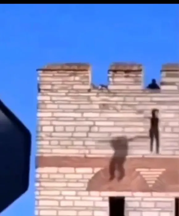 SON DAKİKA! Surdaki vahşette yeni gelişme! Katil Semih Çelik iki kızı katledip intihar etmişti: Görüntüdeki 3. kişinin sırrı çözüldü