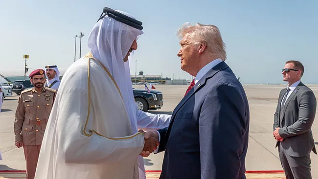 trump-orta-dogu-turunda-duyurdu-katar-ile-boeing-arasinda160-ucak-alimi-icin-200-milyar-dolarlik-anlasma-imzal-1747234392261.jpeg Trump Orta Doğu turunda duyurdu: Katar ile Boeing arasında 200 milyar dolarlık anlaşma