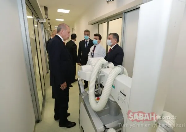 Başkan Erdoğan tek tek inceledi! Sancaktepe'deki Prof. Dr. Feriha Öz Acil Durum Hastanesi açıldı