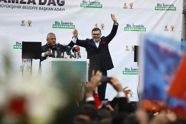 havalimaninda-dag-gibi-kalabalik-hamza-daga-miting-gibi-karsilama-1705757629091.jpg