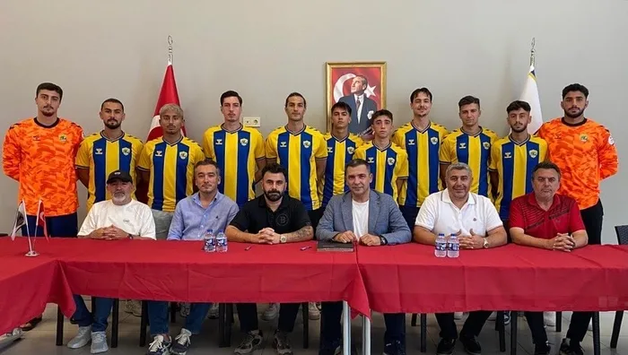 etimesgutsporda-bayrak-degisimi-baskan-alimogullari-acikladi-hedef-super-lig-1757063961357.jpeg