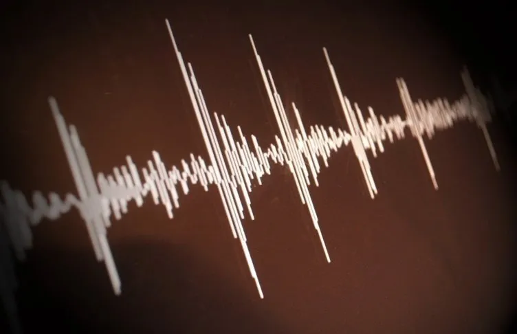 Van için deprem uyarısı: Riskli bölgeleri tek tek açıkladı!