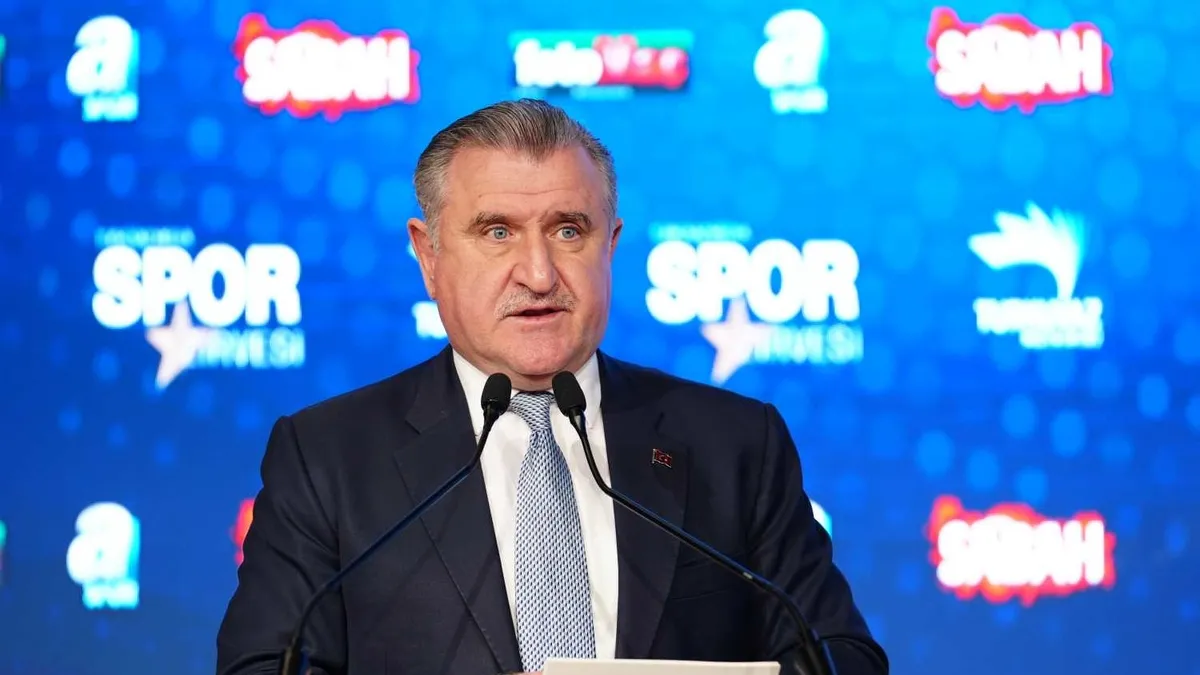 Gençlik ve Spor Bakanı Osman Aşkın Bak'tan Akdeniz Oyunları öncesi milli sporculara destek mesajı!