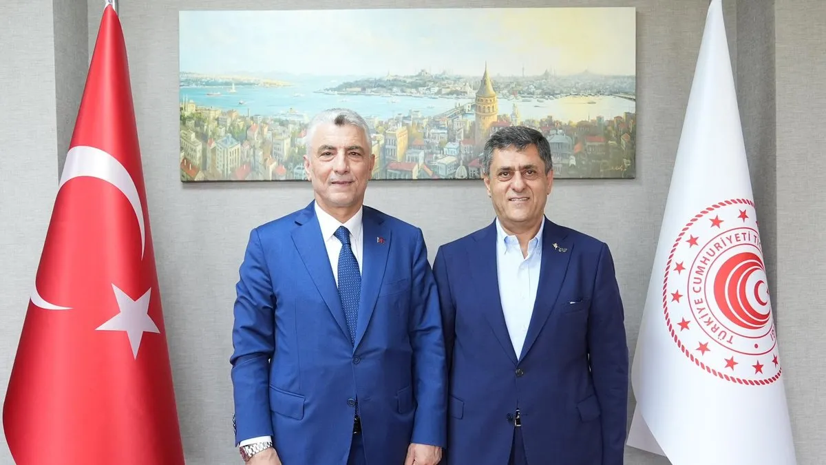 Ticaret Bakanı Ömer Bolat UND Başkanı Aras'ı kabul etti