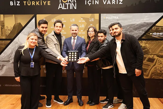 teknofestin-madencileri-turk-altin-tarafindan-odullendirildi-1793113660915.jpg