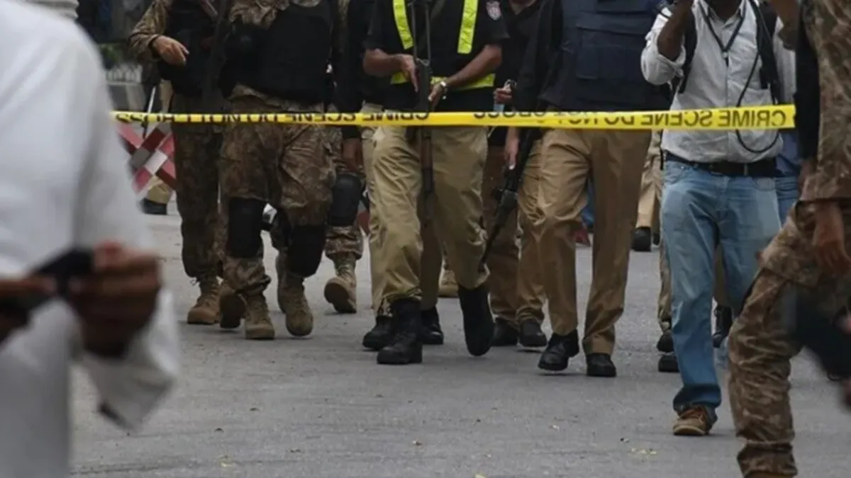 Pakistan'da cami yakınında patlama! 15 ölü, 50'den fazla yaralı