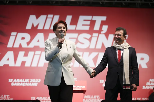 ekrem-imamoglundan-meral-aksenere-jet-yanit-bazi-arkadaslar-haddini-asiyor-1702990820095.jpg Ekrem İmamoğlu'ndan Meral Akşener'e sert cevap: Bazı arkadaşlar haddini aşıyor!