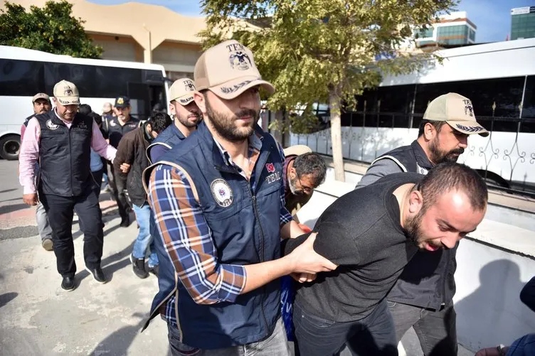 Son dakika: Mersin'de polis servis aracına yönelik bombalı saldırının zanlıları yakalandı