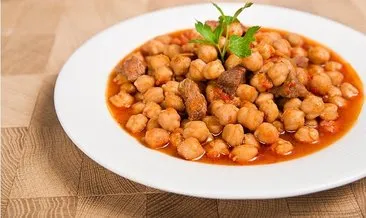 Türk Mutfağının Klasik Lezzetlerinden Etli Nohut Yemeği Tarifi: Nefis nohut yemeği nasıl yapılır?