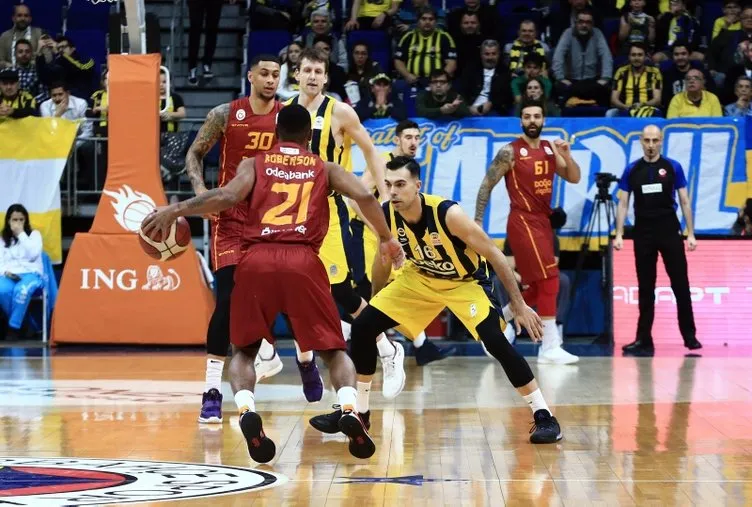 Fenerbahçe Beko - Galatasaray Doğa Sigorta maçından kareler