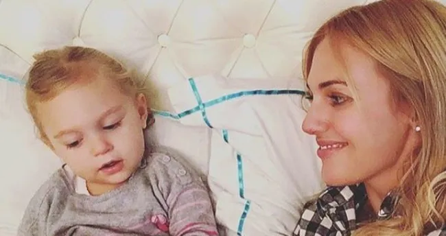 Meryem Uzerli İle kızı ile ilgili görsel sonucu