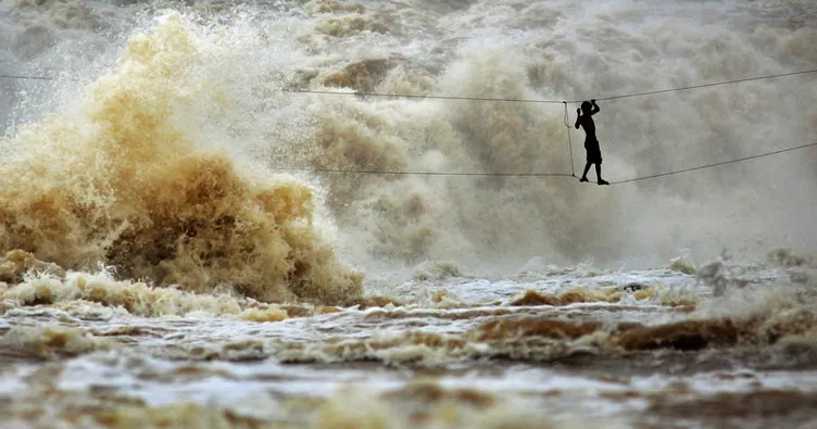 Bacaklarınızı titretecek 9 çılgın köprü