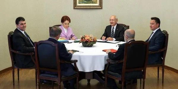 6li-masadan-kukla-cumhurbaskani-formulu-cok-sert-tepki-saka-gibi-tam-bir-kaos-duzeni-1672995602165.jpg