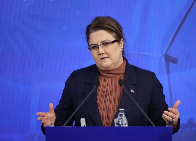 son-dakika-bakan-derya-yanik-tarih-verdi-4-milyon-hane-yararlanacak-1656079496363.jpg Sosyal Yardım Haberleri