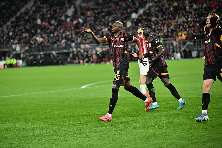 SON DAKİKA G.SARAY HABERİ: Victor Osimhen’den Avrupa’yı sallayacak transfer! G.Saray’a kötü haberi verdiler...