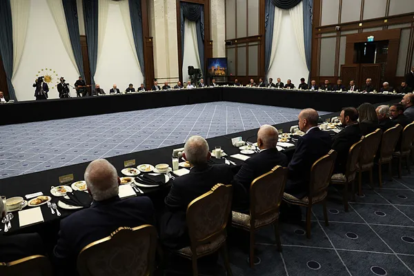 son-dakika-baskan-erdogan-muharrem-orucu-iftar-programinda-konustu-kerbelanin-acisi-hala-yuregimizde-1782380225576.jpg