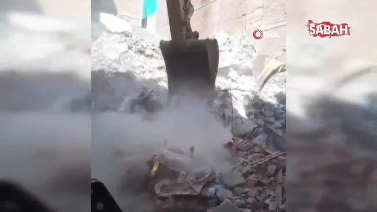 Mısır'da 5 katlı bina çöktü: 4 ölü | Video