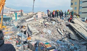 Palmiye Sitesi müteahhidinin 5 binası daha yıkılmış #izmir