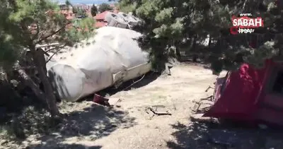 Burdur’da lastiği patlayan beton mikseri önce yüksek gerilim hattını ardından ağaçları yıktı geçti
