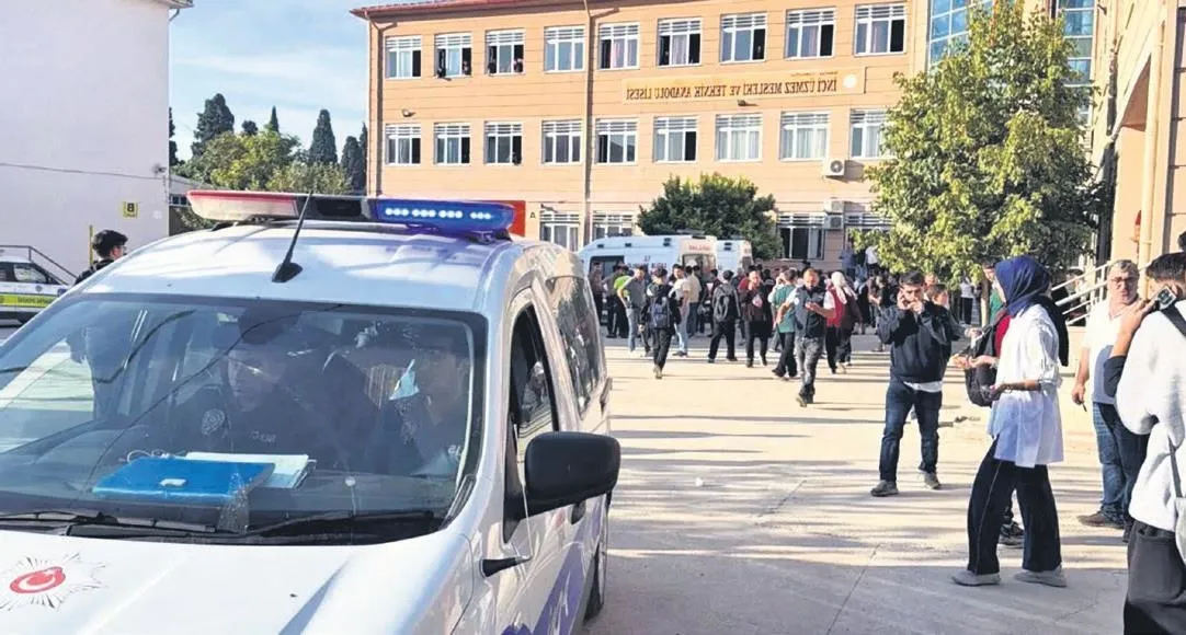 Kapalı kapıların ardındaki gizli tehlike: Sosyal medya