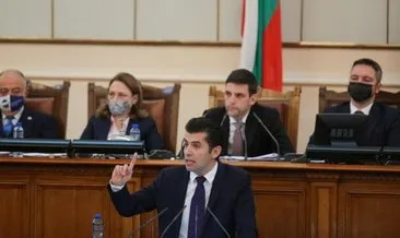 Bulgaristan’da istifa depremi! Başbakan Petkov hükümetin istifasını sundu